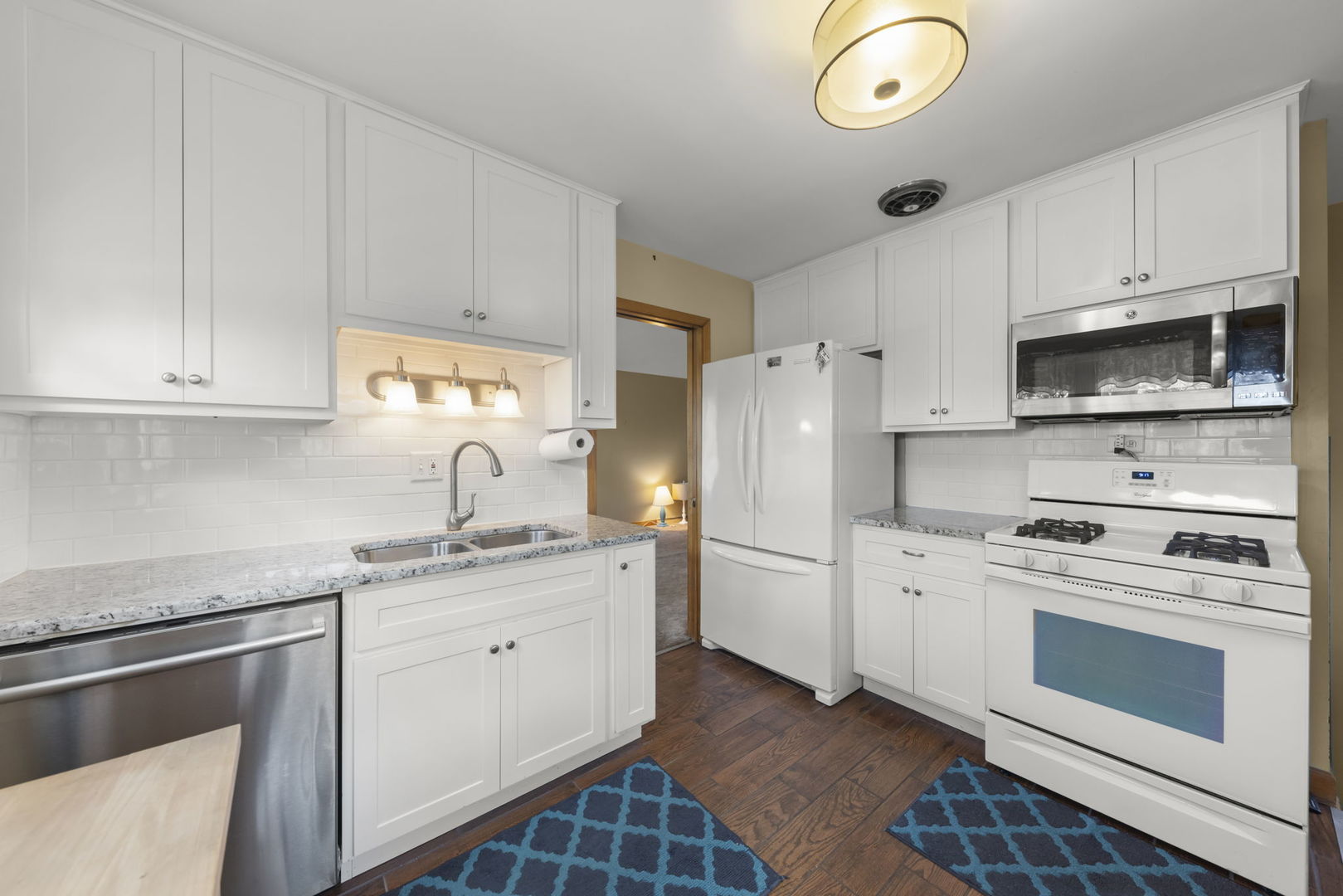 9966 Montrose Avenue, Schiller Park, IL 60176