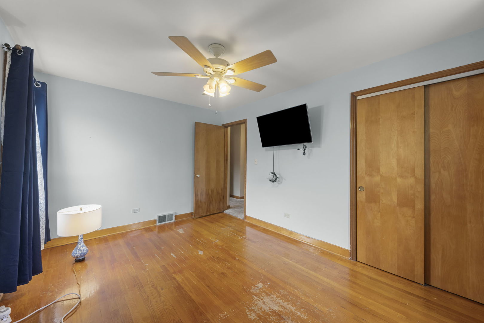 9966 Montrose Avenue, Schiller Park, IL 60176