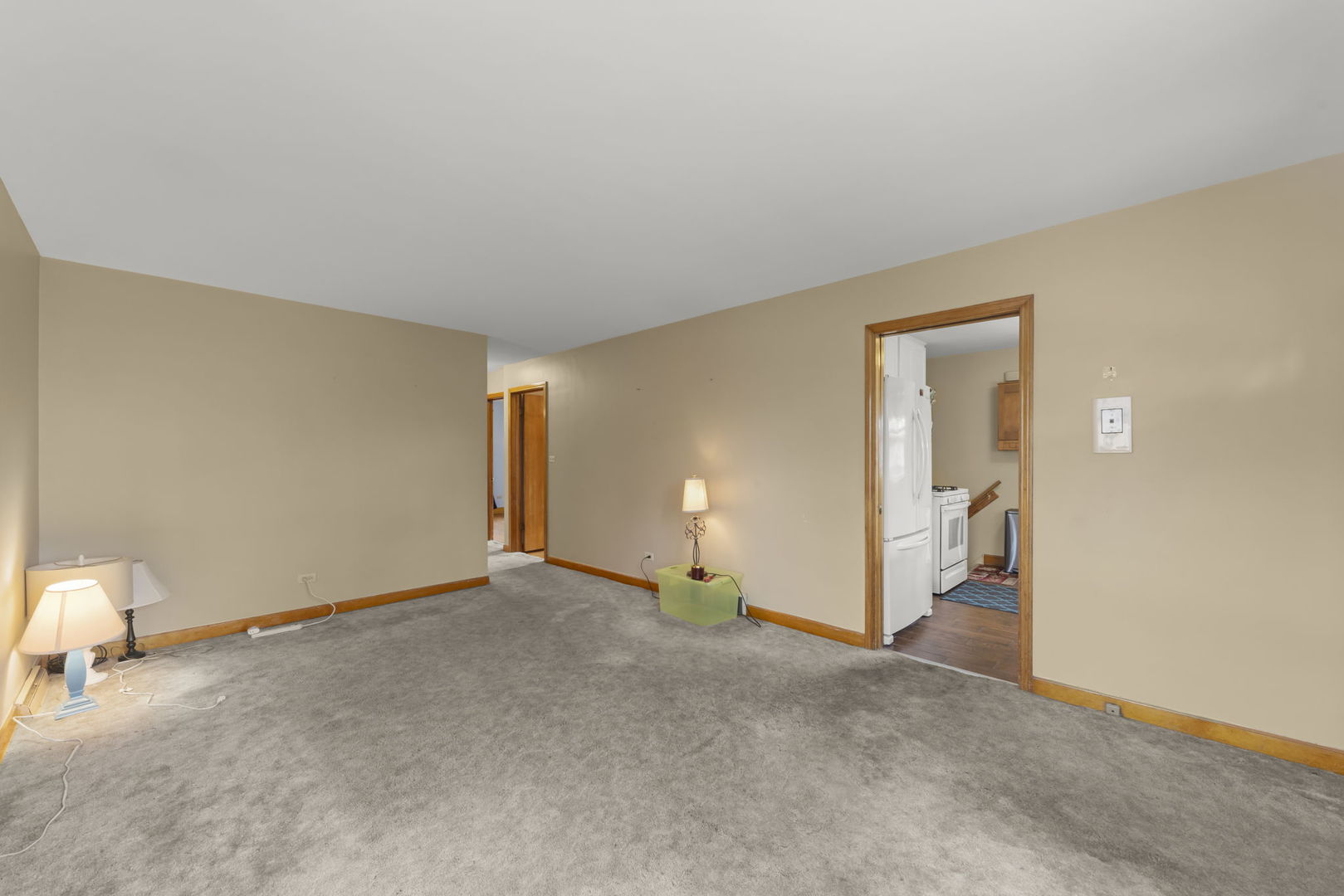 9966 Montrose Avenue, Schiller Park, IL 60176