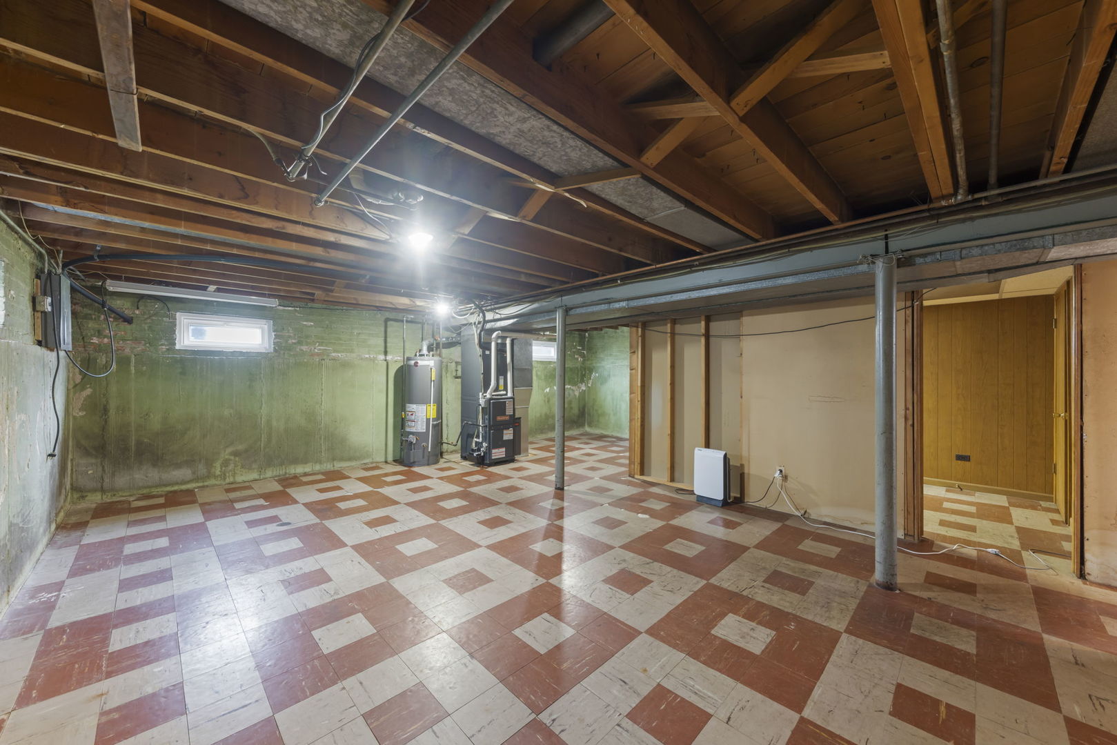 9966 Montrose Avenue, Schiller Park, IL 60176