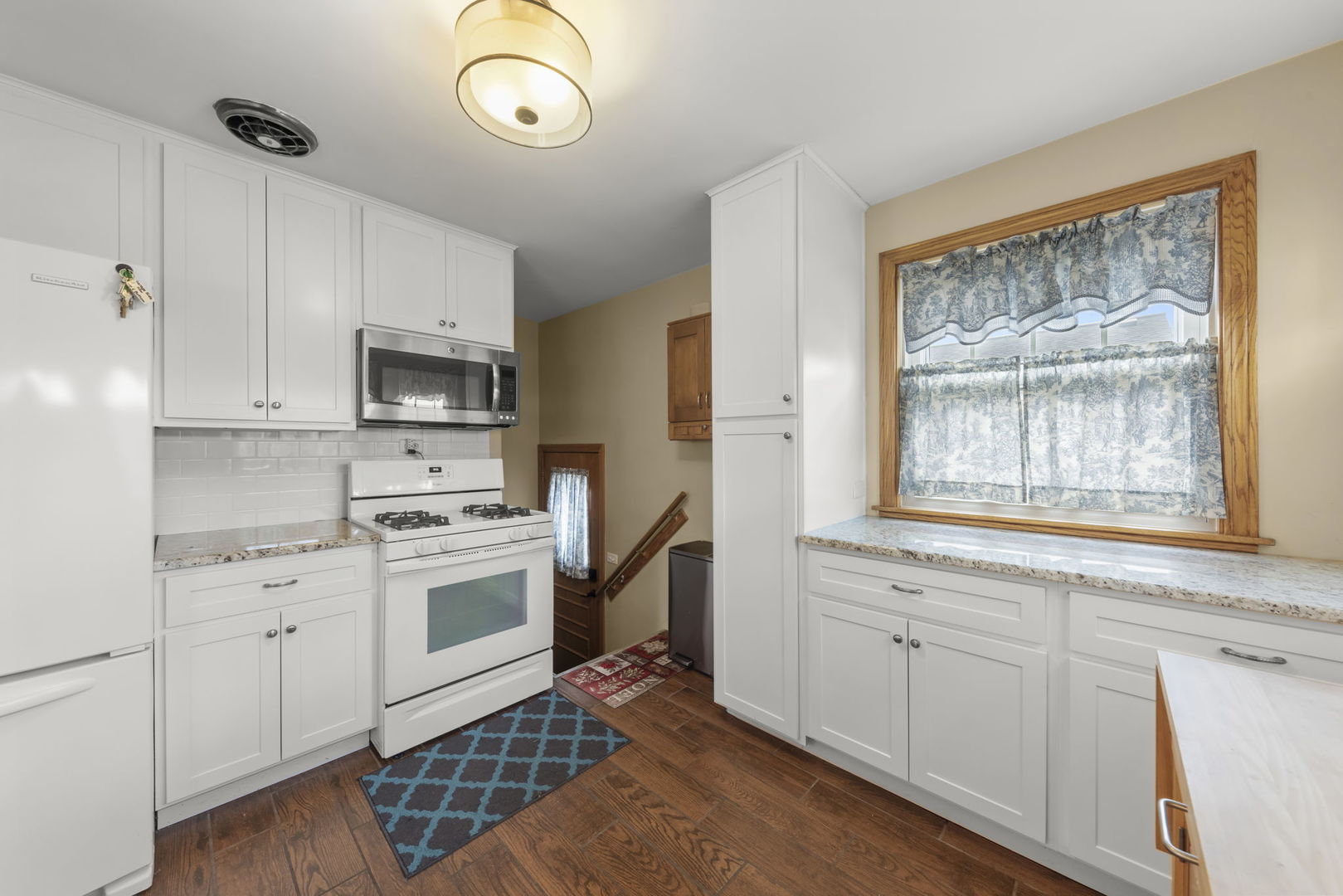 9966 Montrose Avenue, Schiller Park, IL 60176