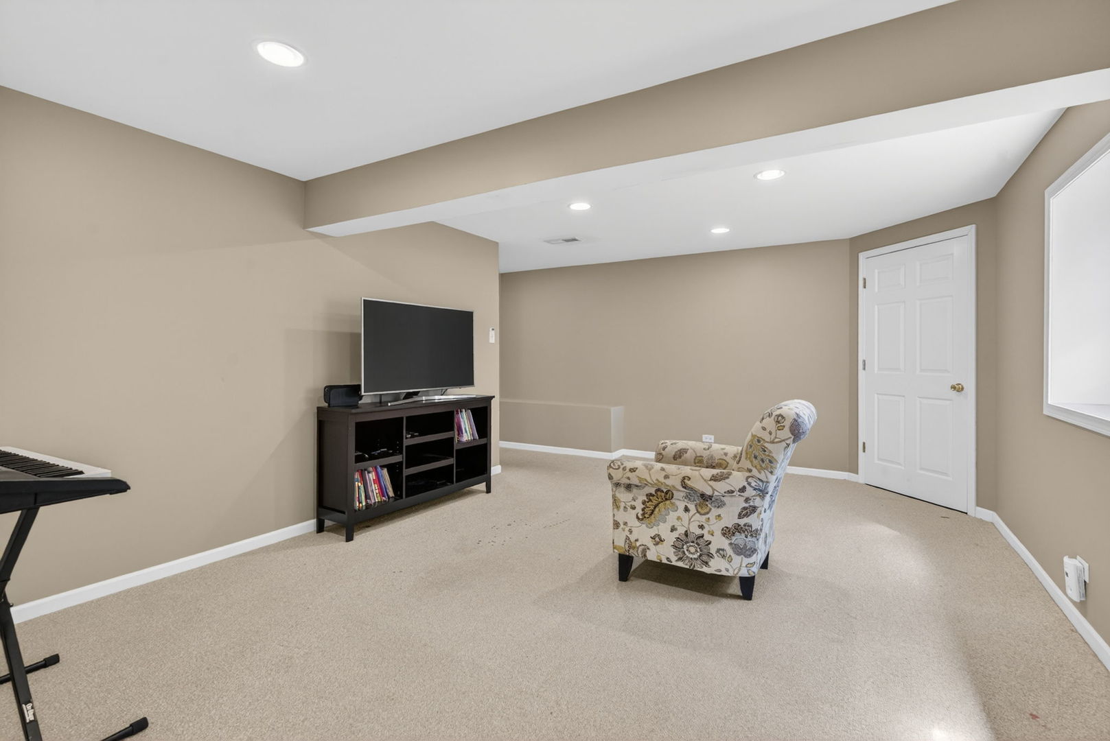 1155 S Wabena Avenue, Minooka, IL 60447