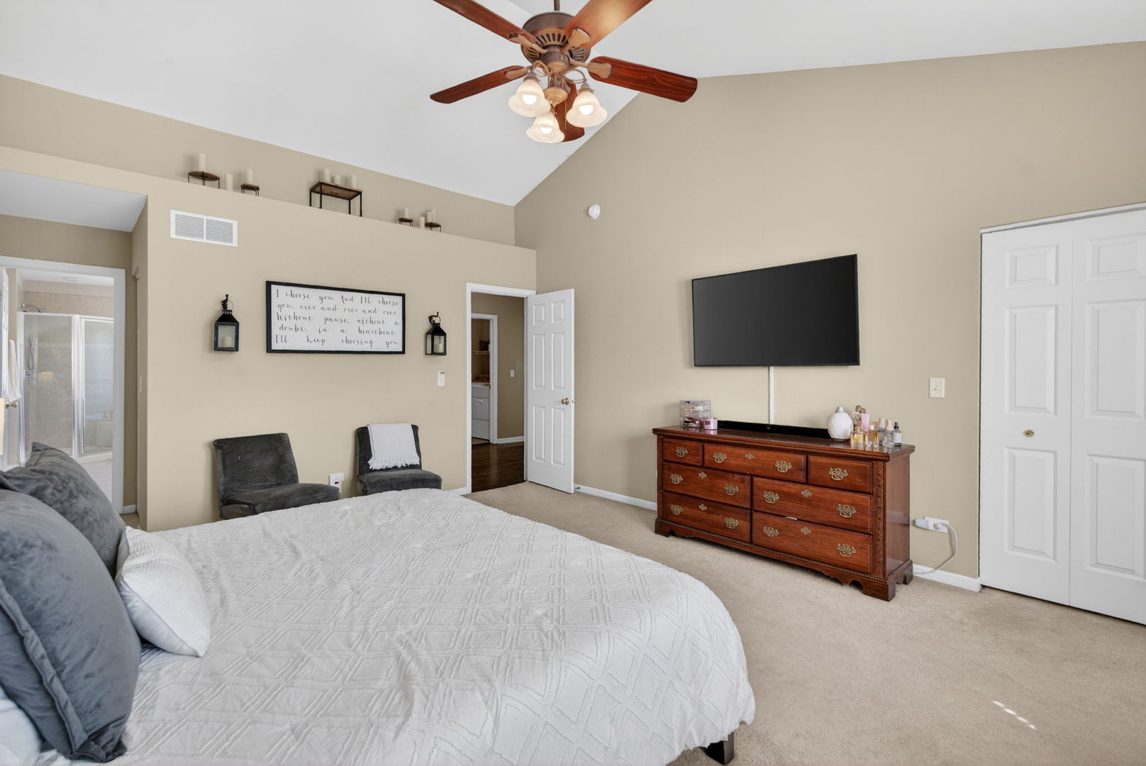 1155 S Wabena Avenue, Minooka, IL 60447