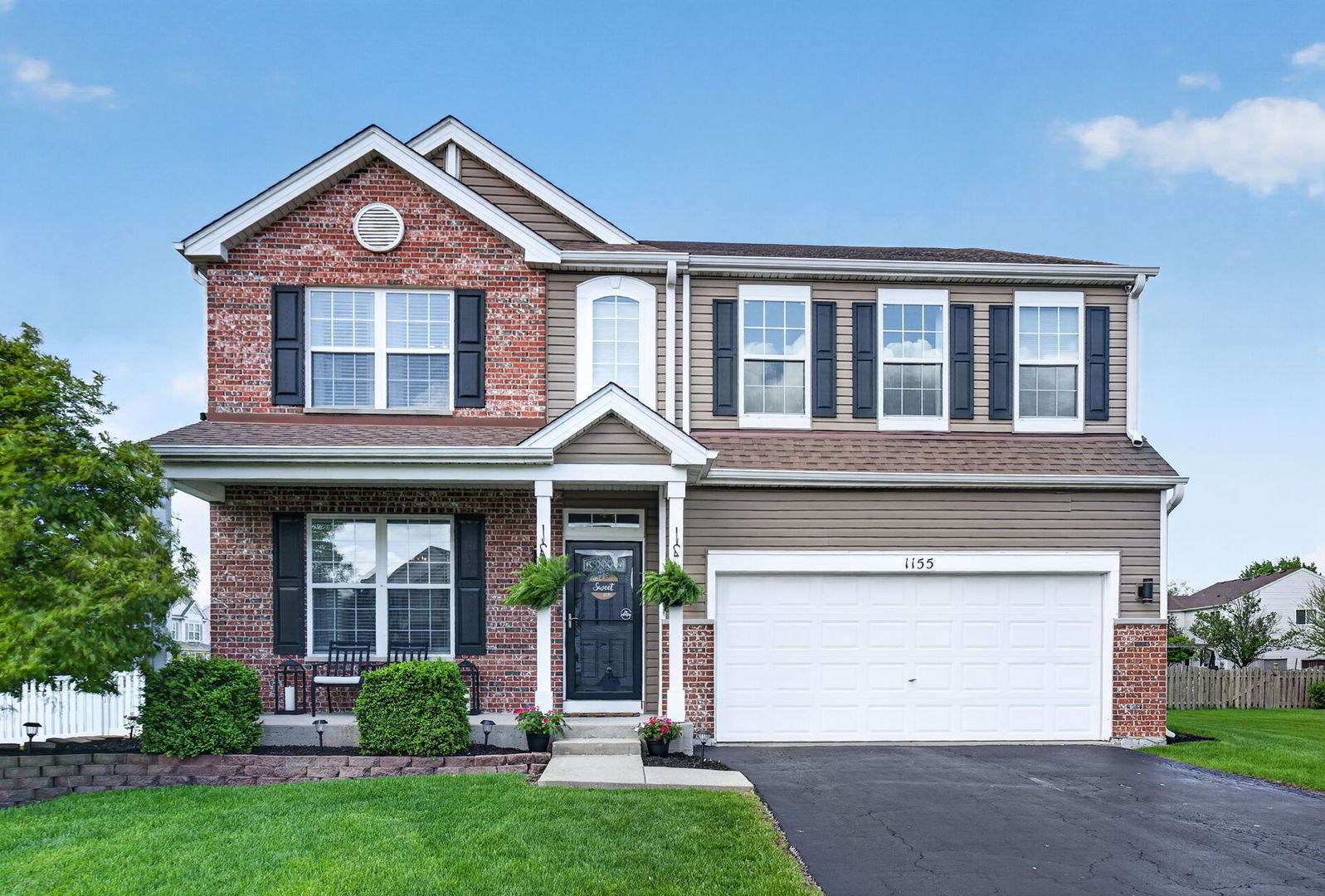 1155 S Wabena Avenue, Minooka, IL 60447