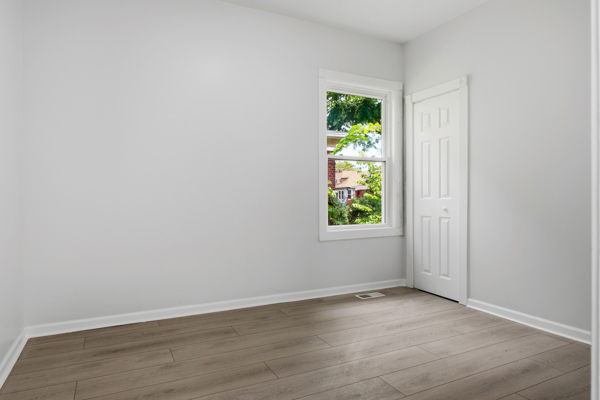 7948 S Colfax Avenue, Chicago, IL 60649