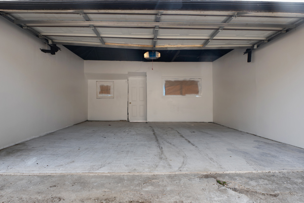 7948 S Colfax Avenue, Chicago, IL 60649