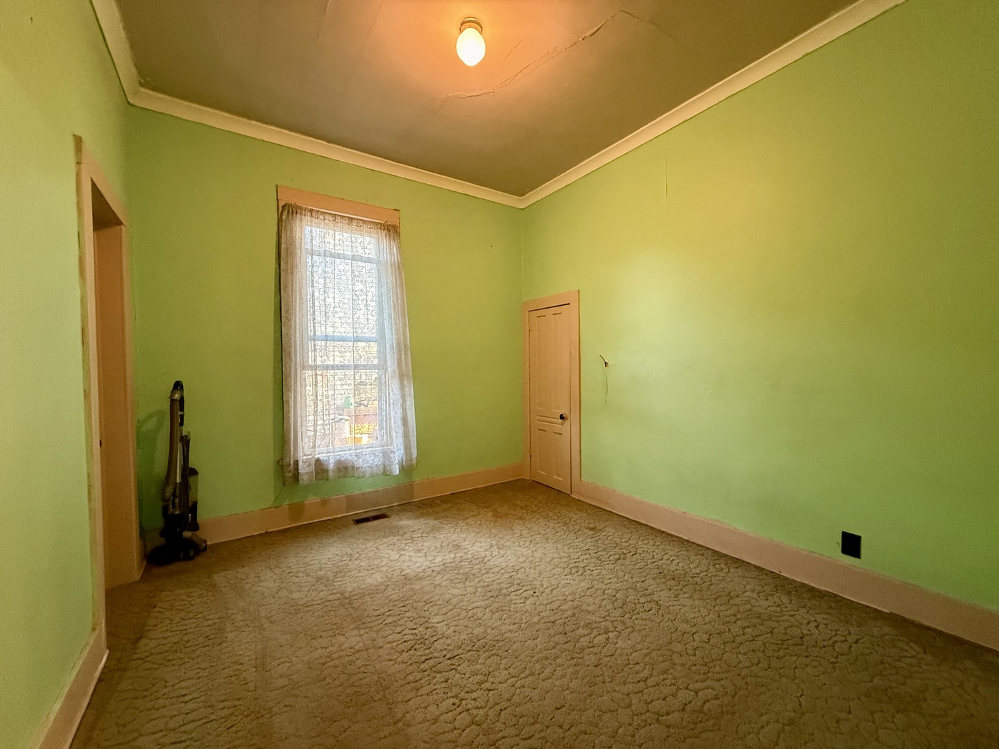 314 S Quincy Street, Clinton, IL 61727