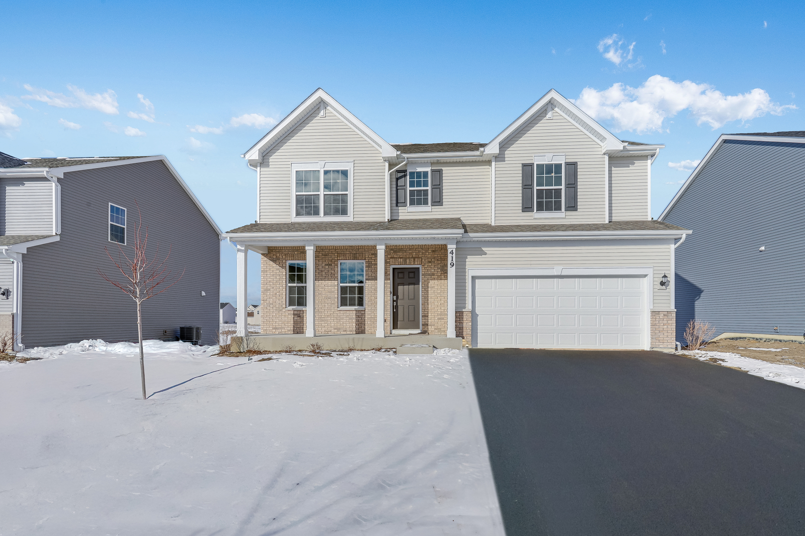 419 Hathaway Lane, Oswego, IL 60543