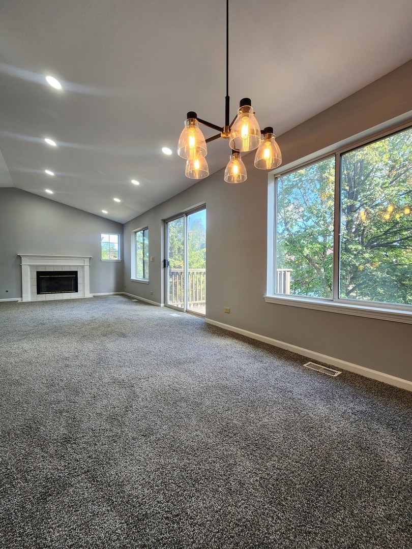 2753 S Cedar Glen Drive, Arlington Heights, IL 60005