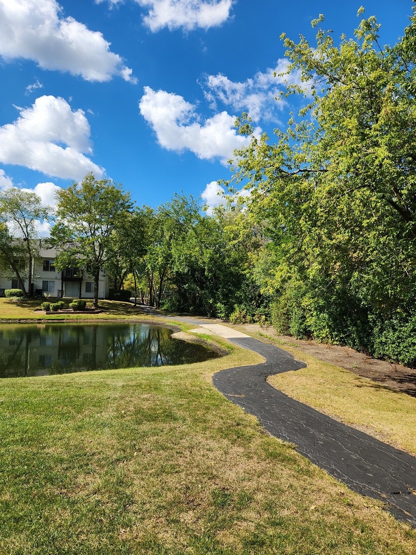 2753 S Cedar Glen Drive, Arlington Heights, IL 60005