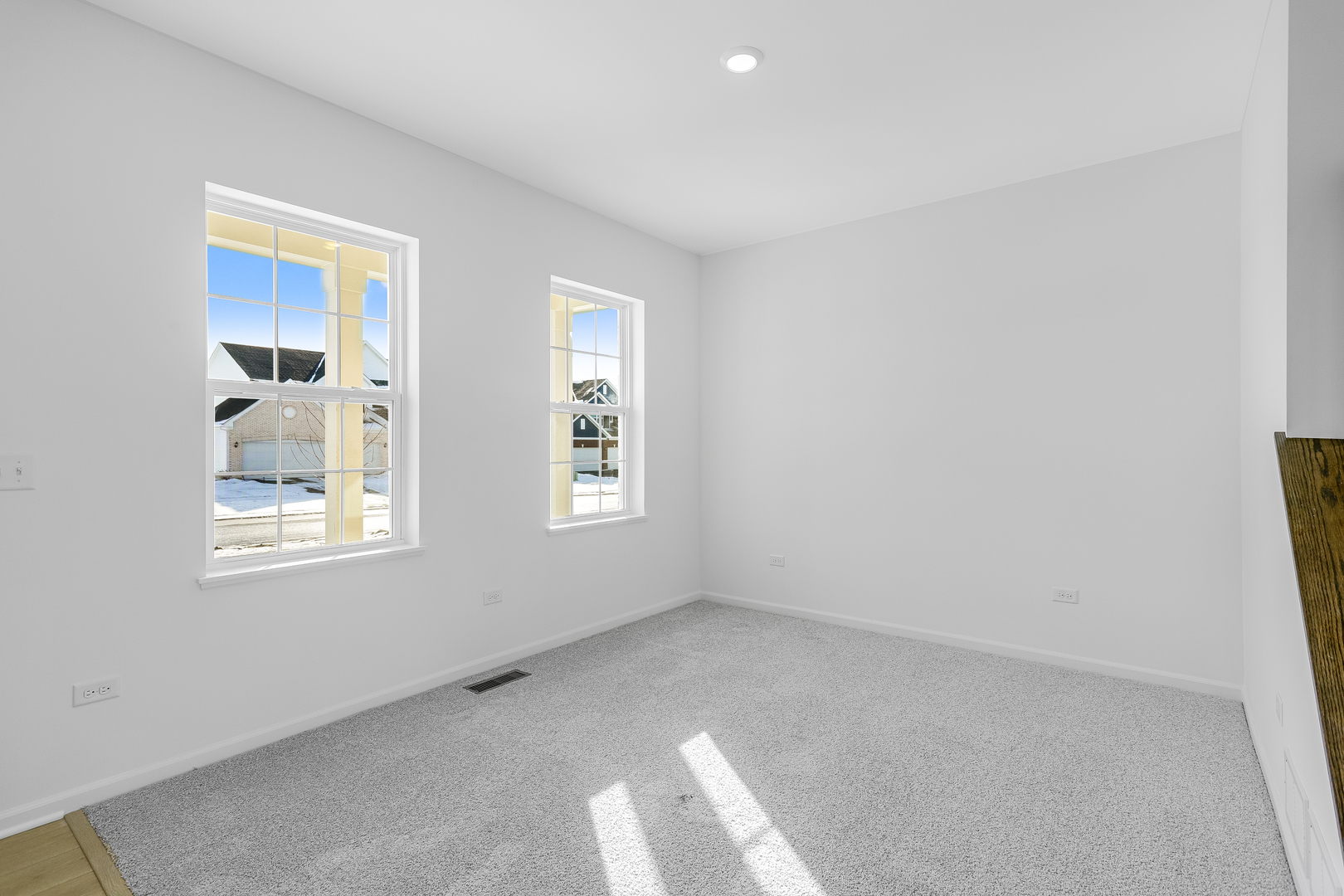 377 Danforth Drive, Oswego, IL 60543