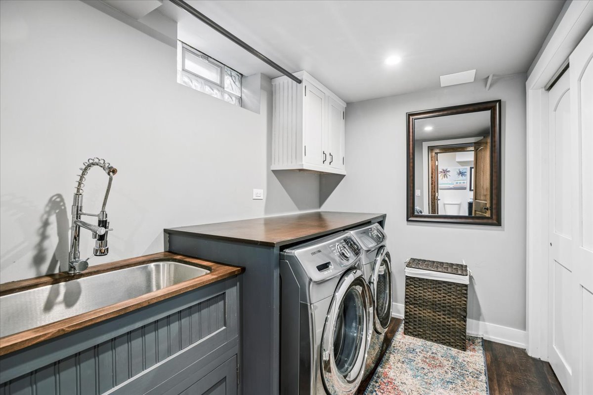 534 Summit Drive, Schaumburg, IL 60193