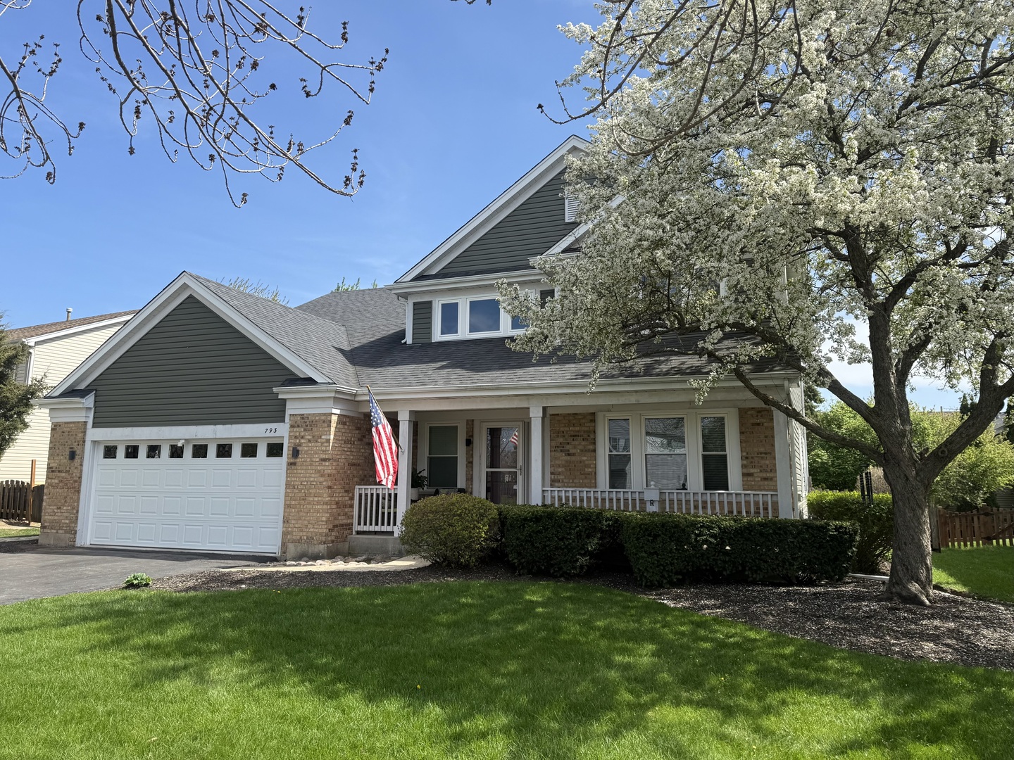 793 Oakmeadow Court, Grayslake, IL 60030