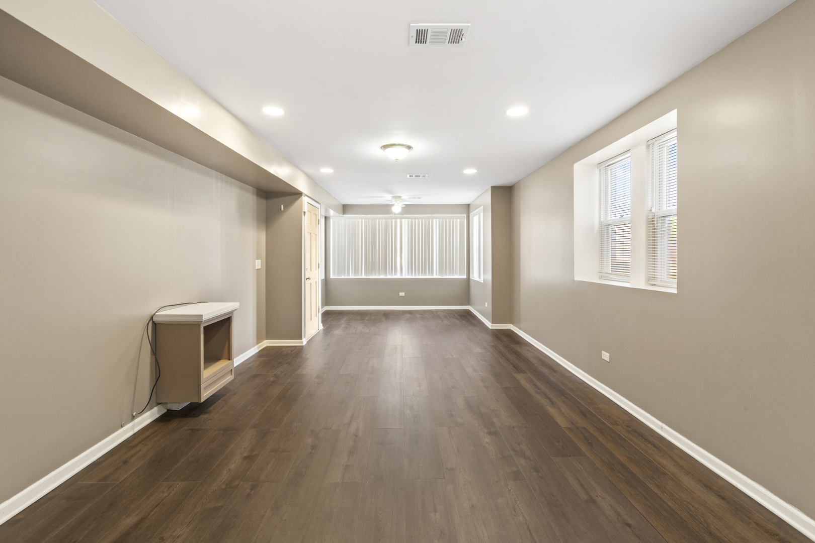 323 Memorial Drive #1, Calumet City, IL 60409