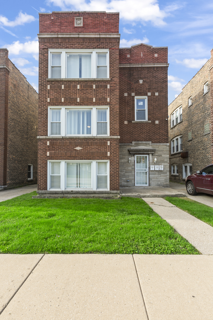 323 Memorial Drive #1, Calumet City, IL 60409