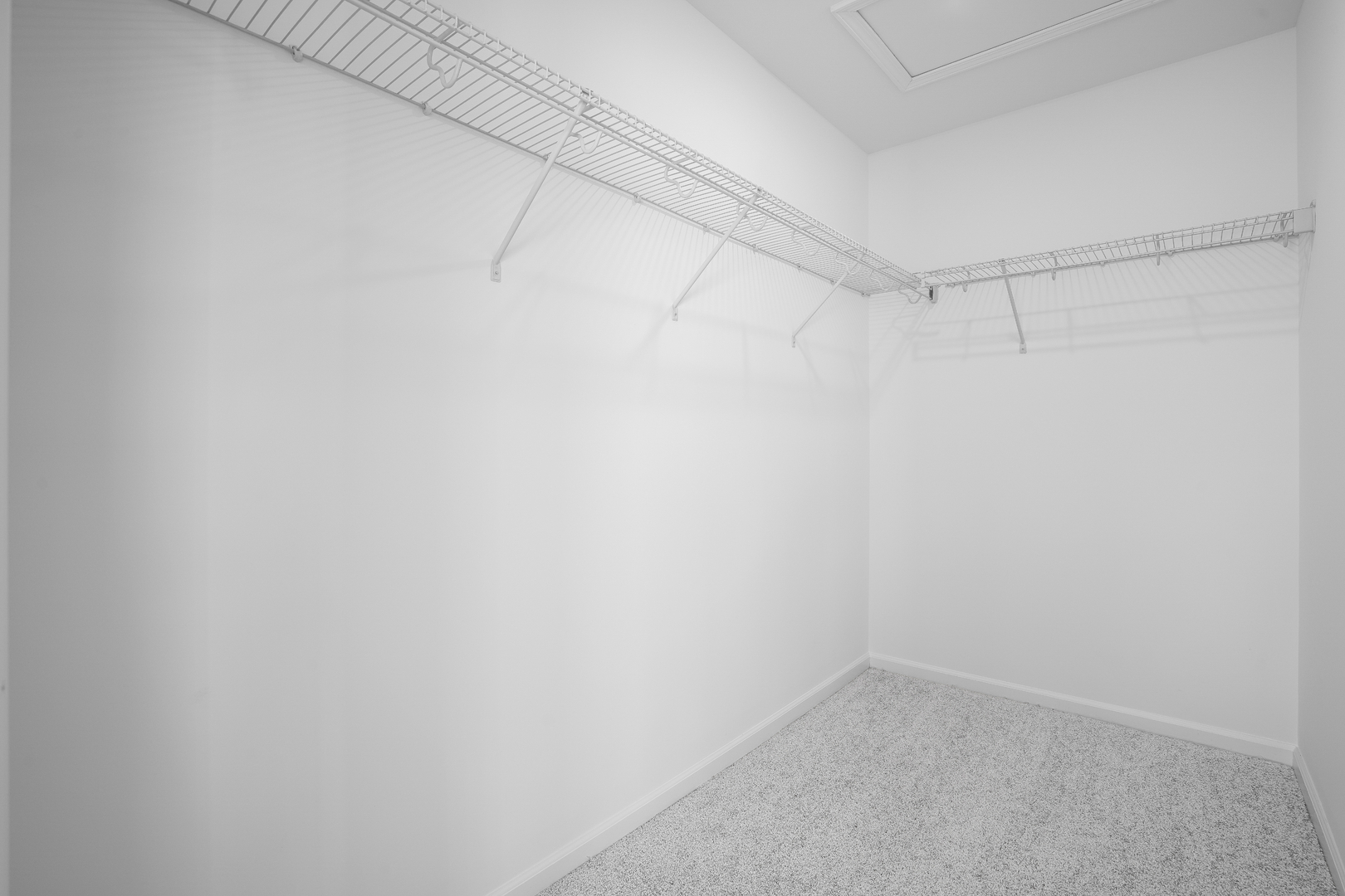 311 Red Oak Circle, Volo, IL 60020