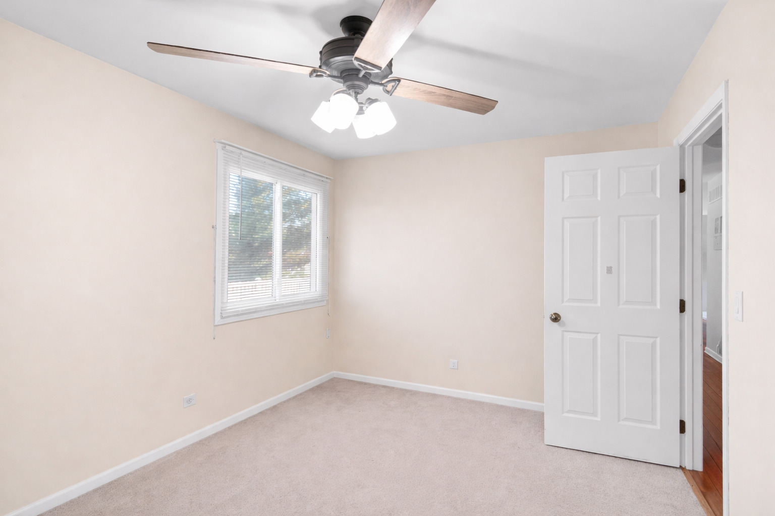 24W474 Surf Court, Naperville, IL 60540