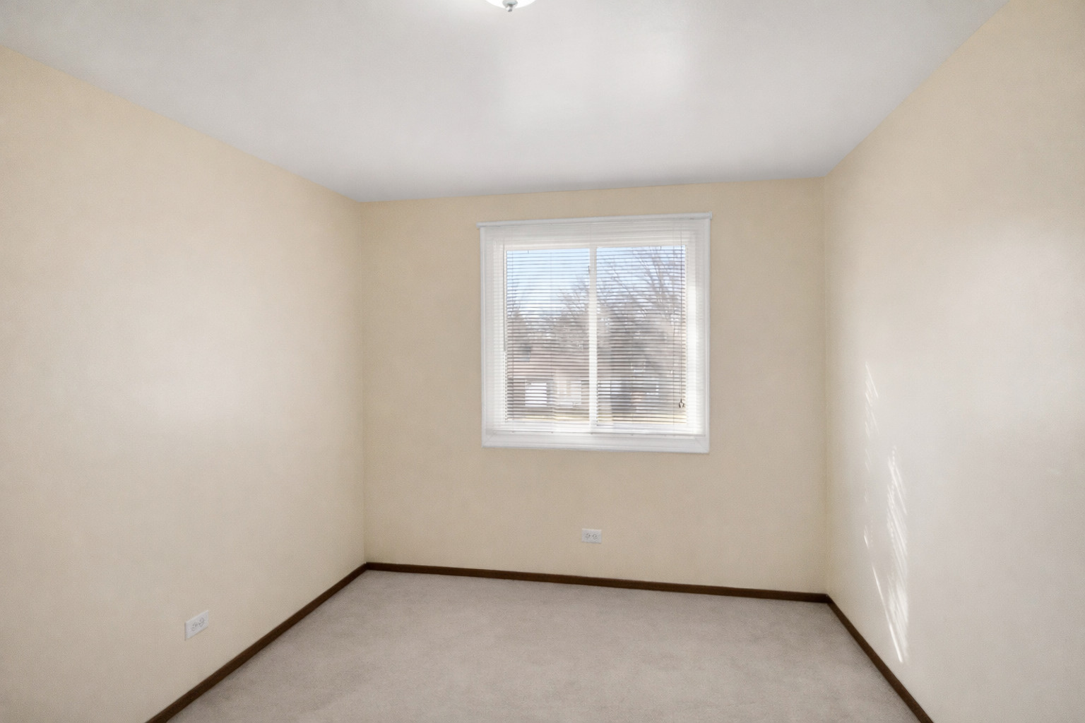 24W474 Surf Court, Naperville, IL 60540