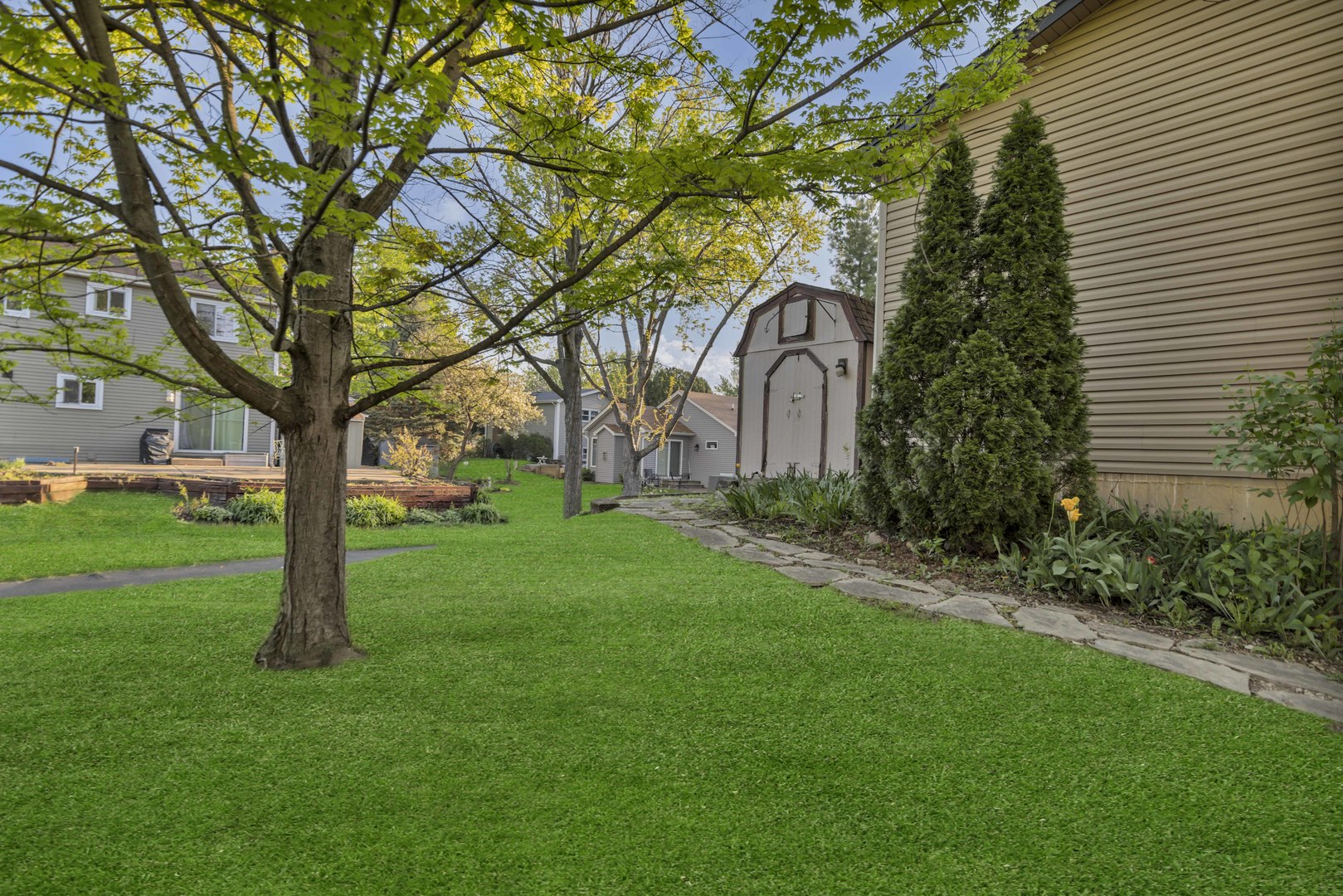 24W474 Surf Court, Naperville, IL 60540