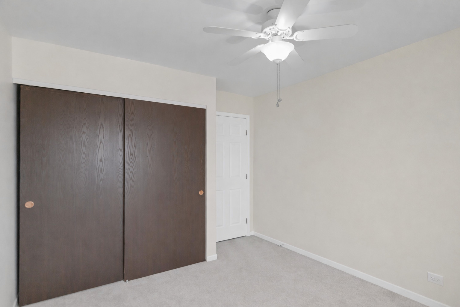 24W474 Surf Court, Naperville, IL 60540