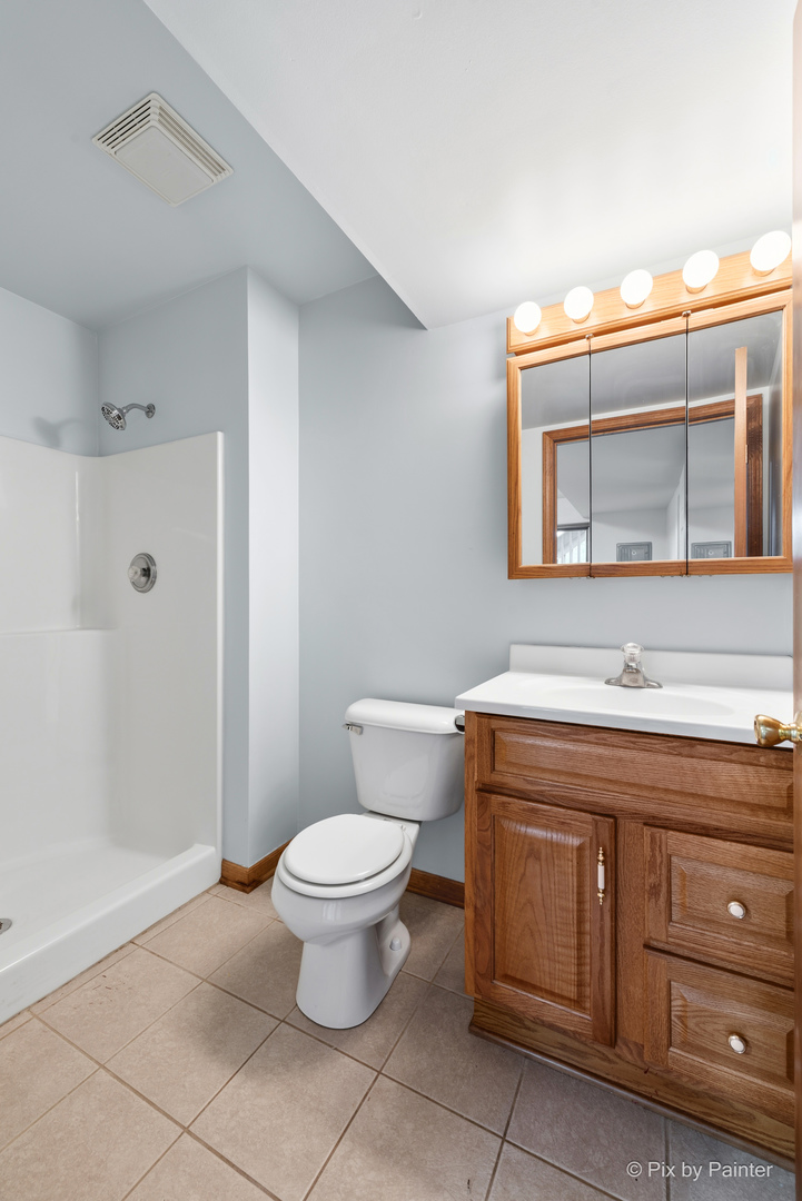 5214 PARKVIEW Drive, Mccullom Lake, IL 60050