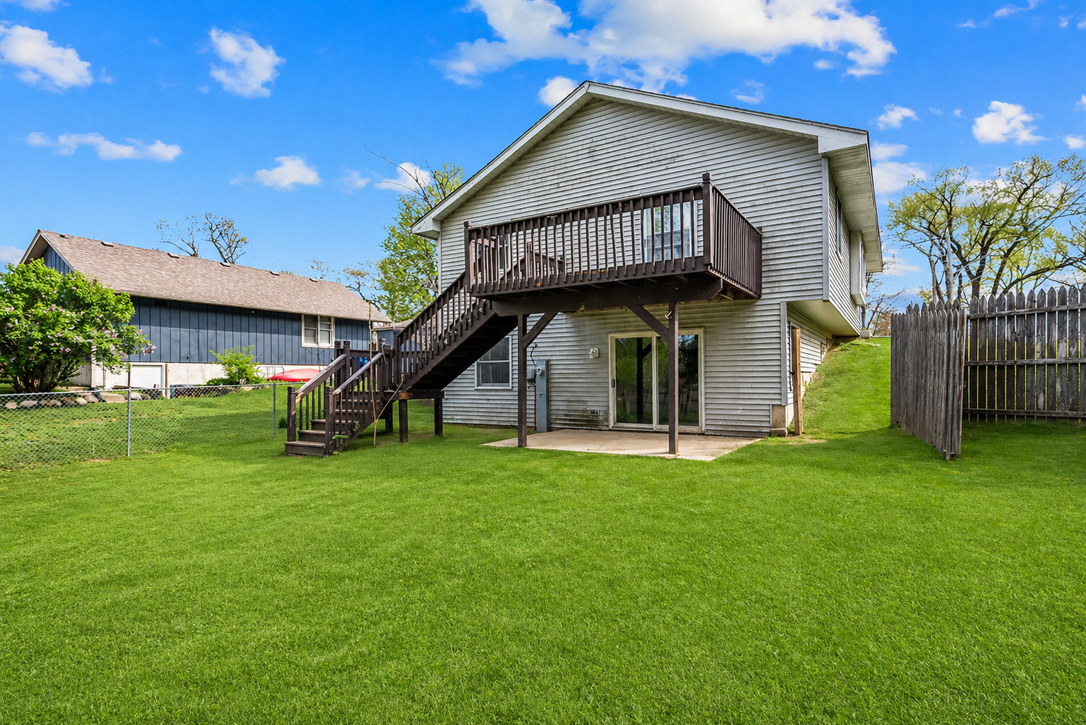 5214 PARKVIEW Drive, Mccullom Lake, IL 60050