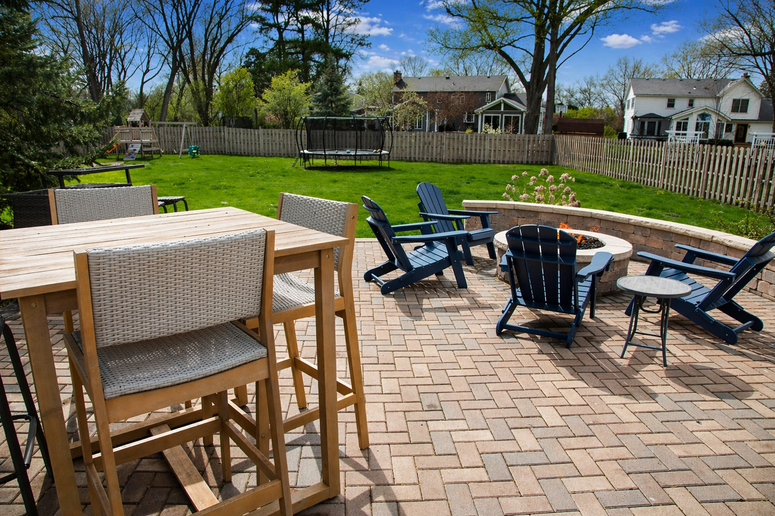 2S316 Arrowhead Drive, Wheaton, IL 60189