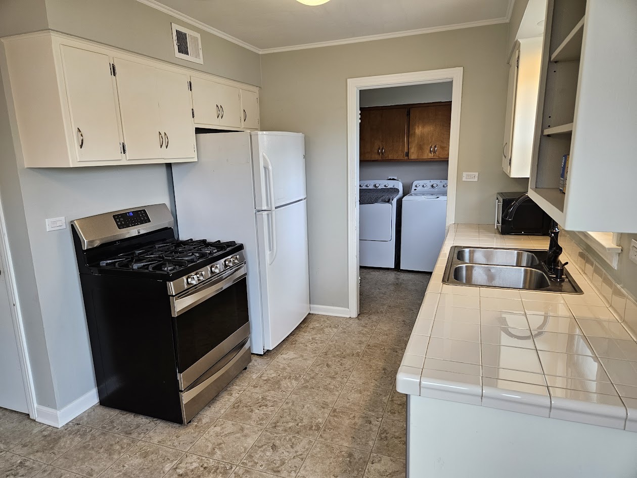 5816 Superior Street, Berkeley, IL 60163