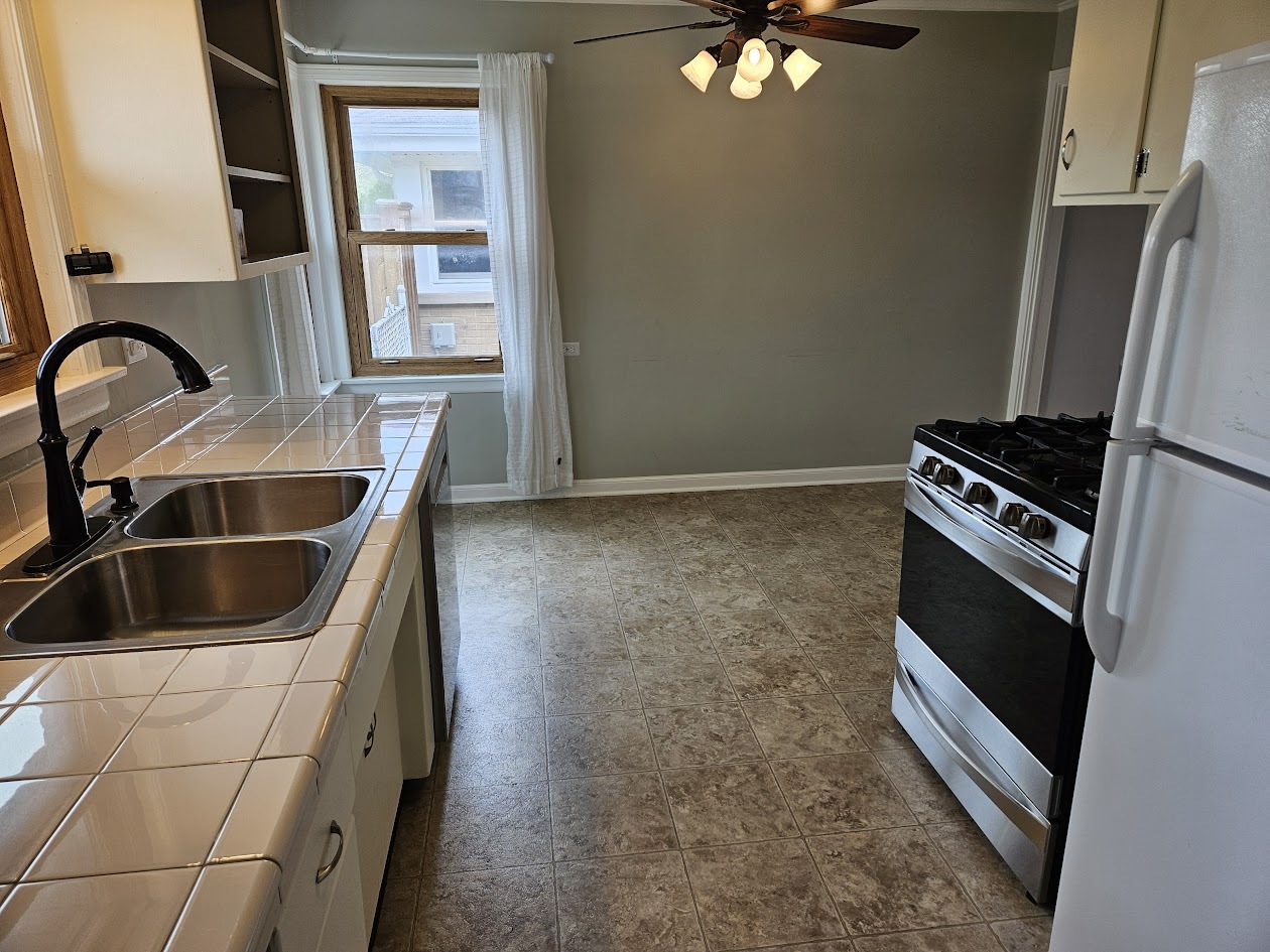 5816 Superior Street, Berkeley, IL 60163