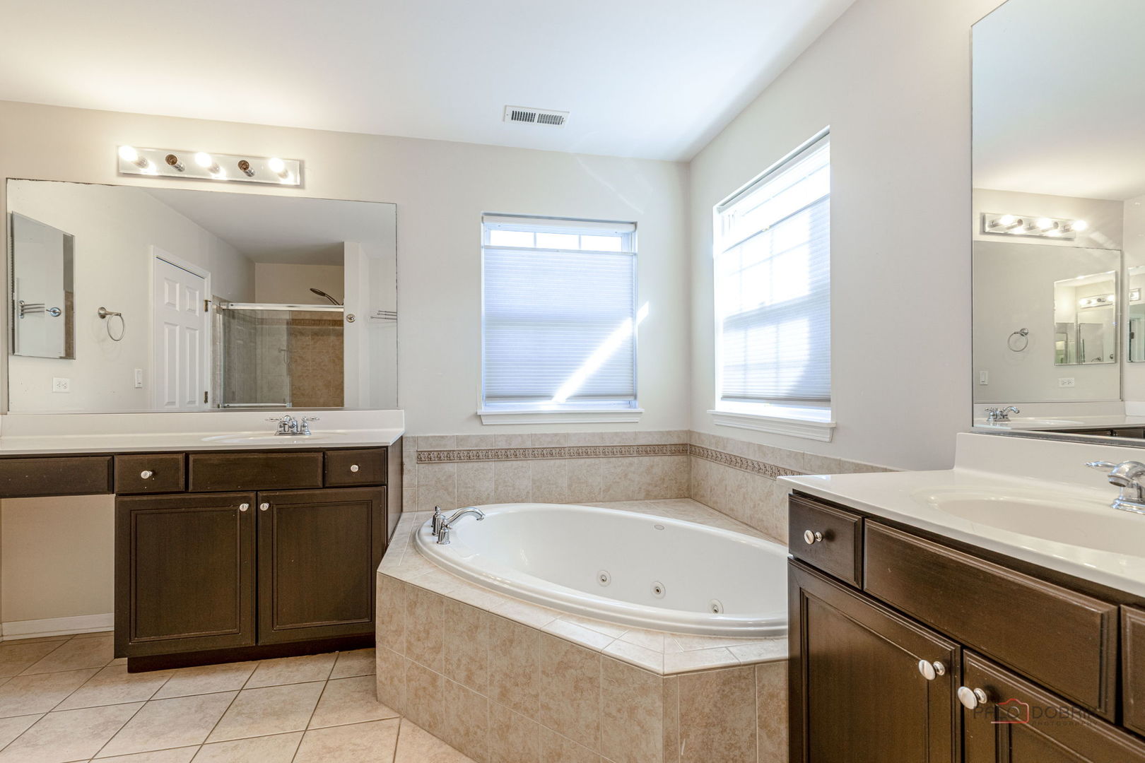 874 Savoy Court, Lake Zurich, IL 60047