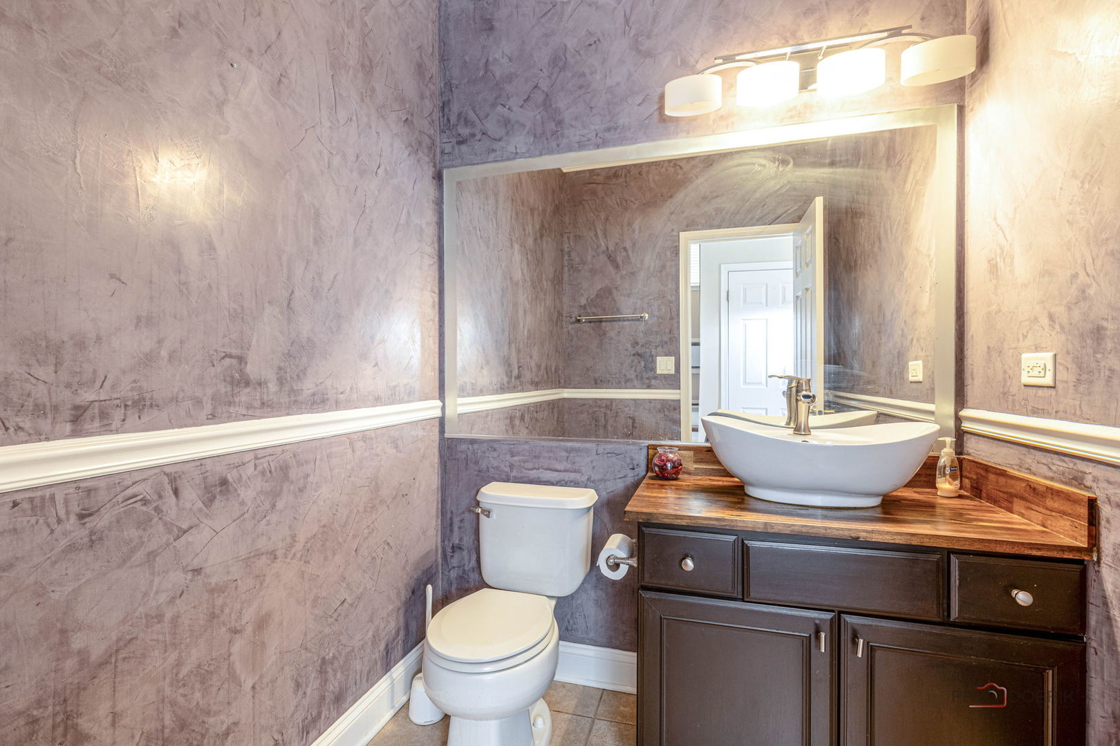 874 Savoy Court, Lake Zurich, IL 60047