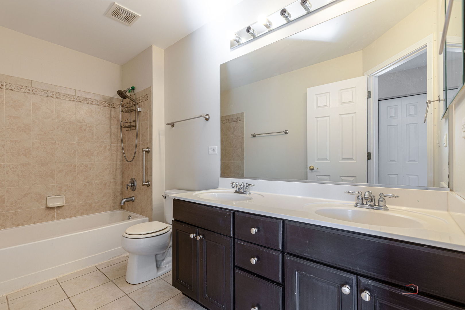 874 Savoy Court, Lake Zurich, IL 60047