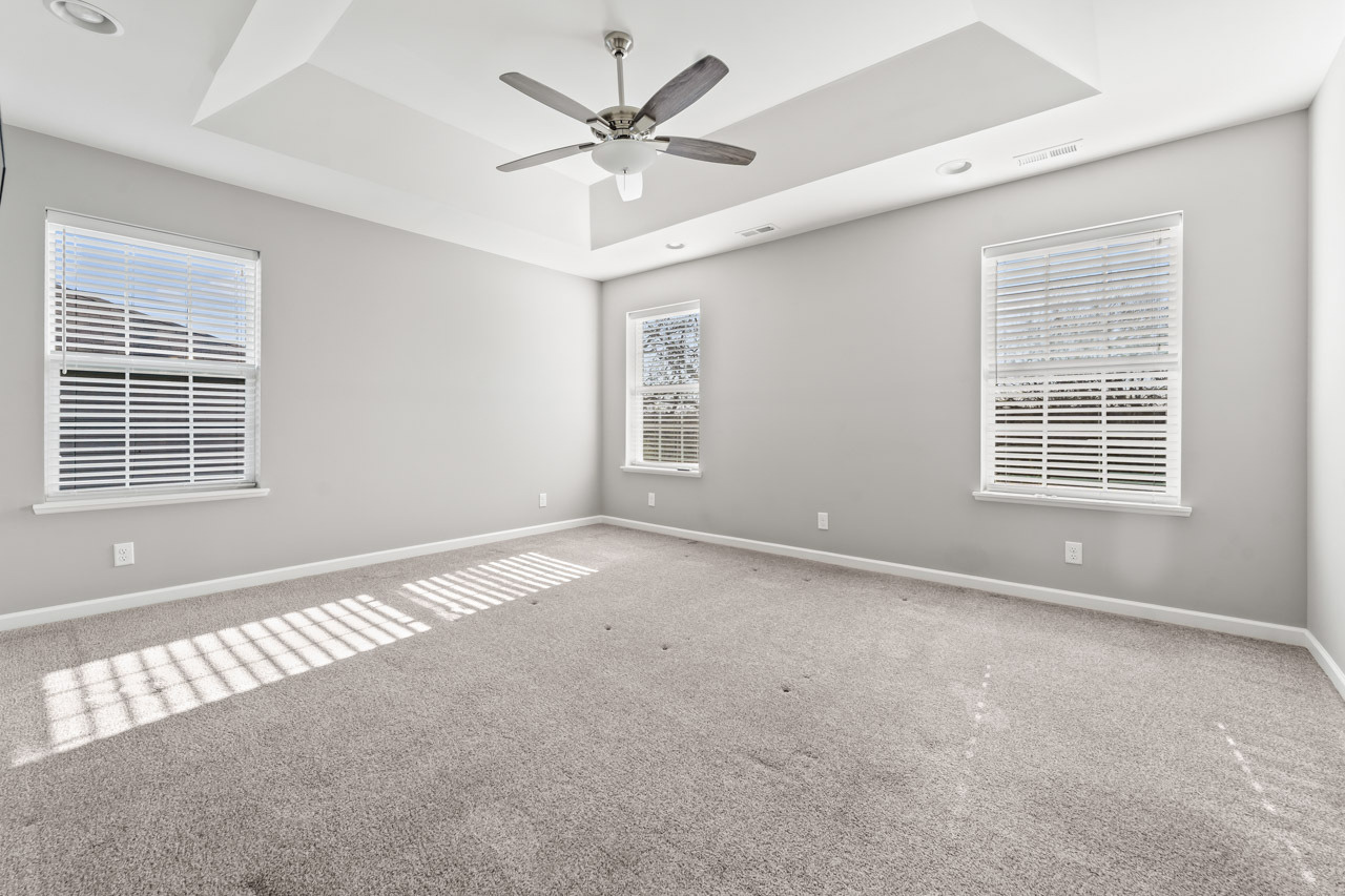 7077 Hidden Green Circle, Fox Lake, IL 60020