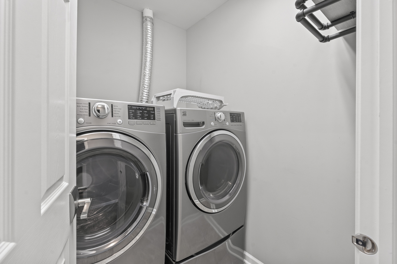 7077 Hidden Green Circle, Fox Lake, IL 60020