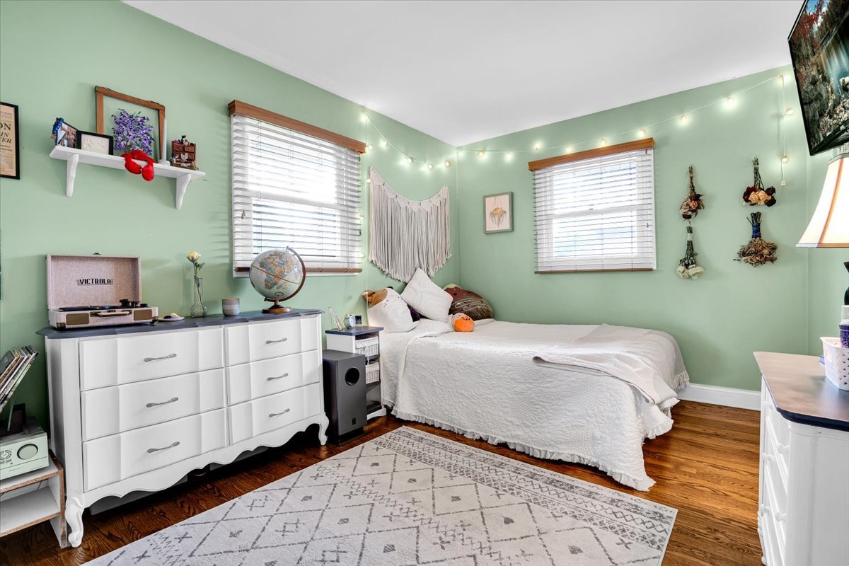 4020 N Adams Street, Westmont, IL 60559