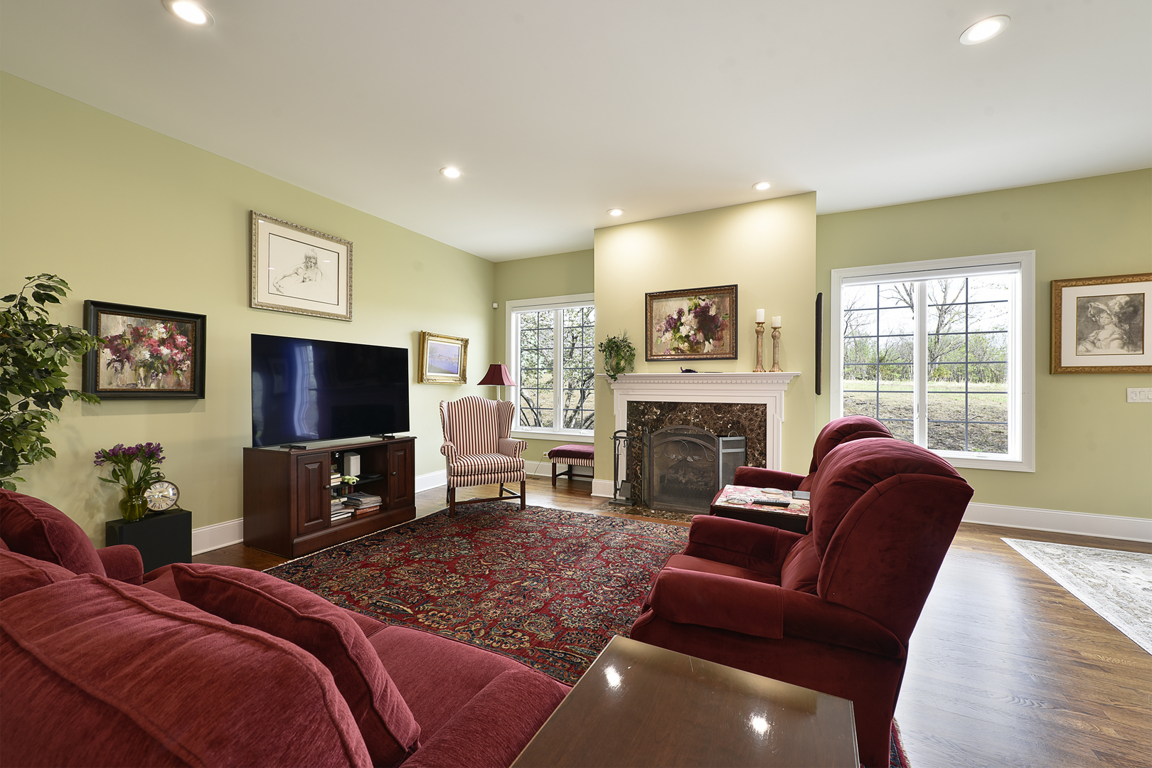 907 Middleton Lane, Inverness, IL 60010