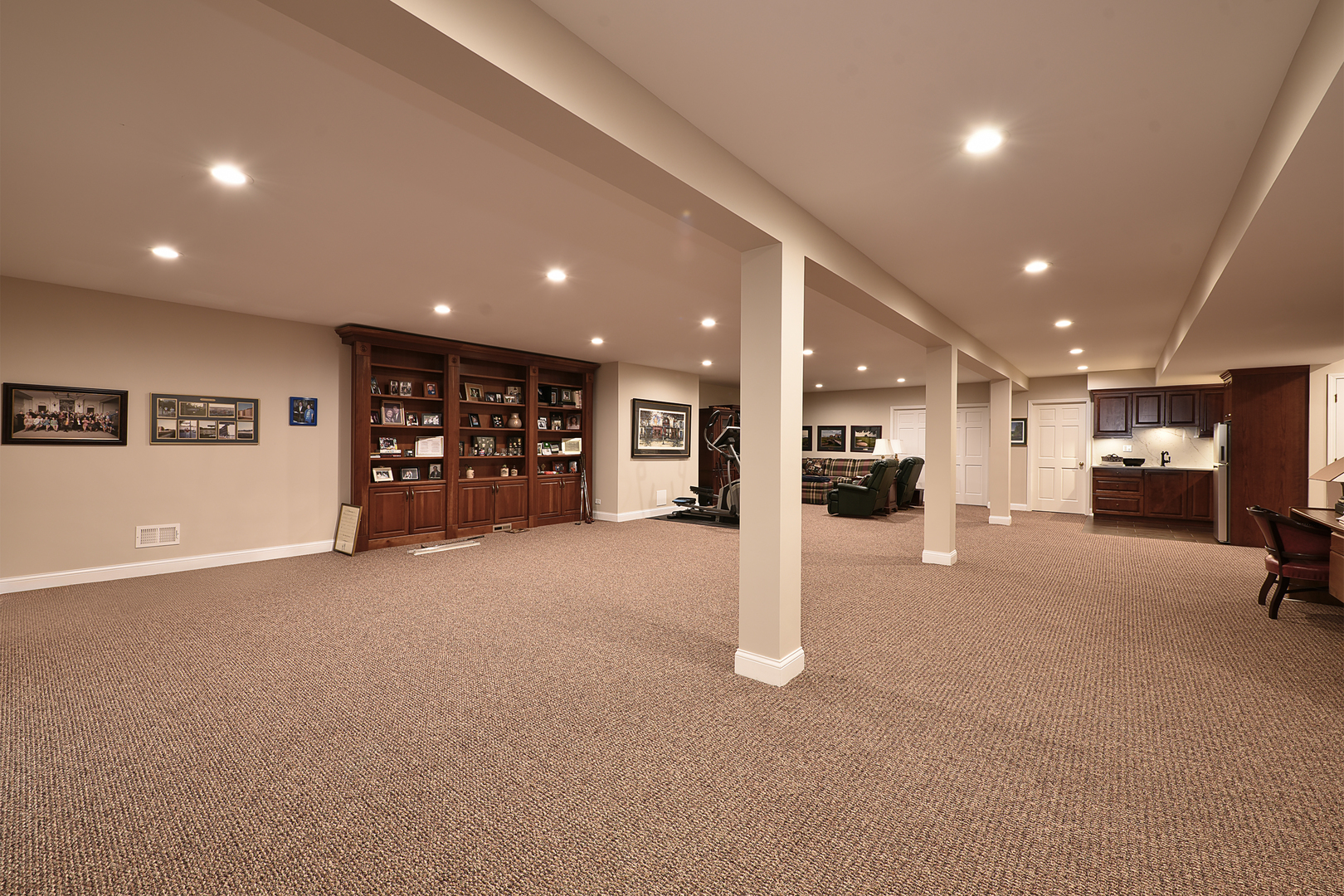 907 Middleton Lane, Inverness, IL 60010