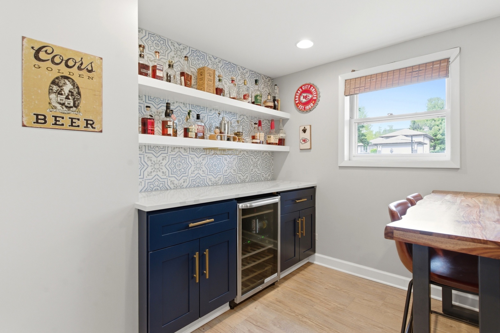 0N717 Knollwood Drive, Wheaton, IL 60187