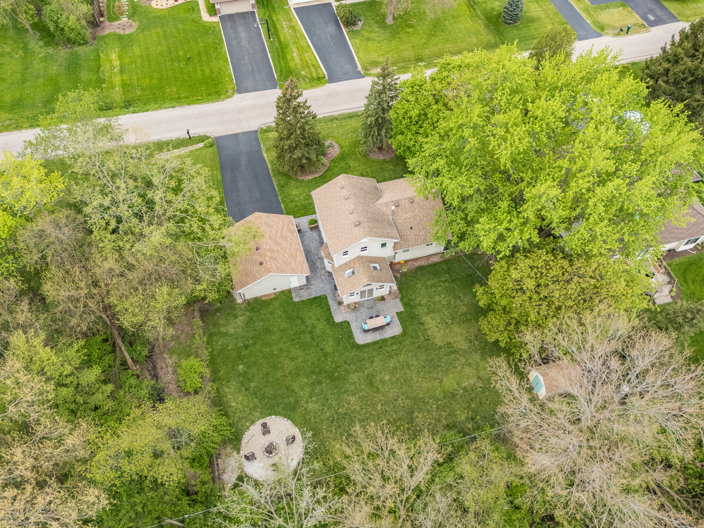 0N717 Knollwood Drive, Wheaton, IL 60187