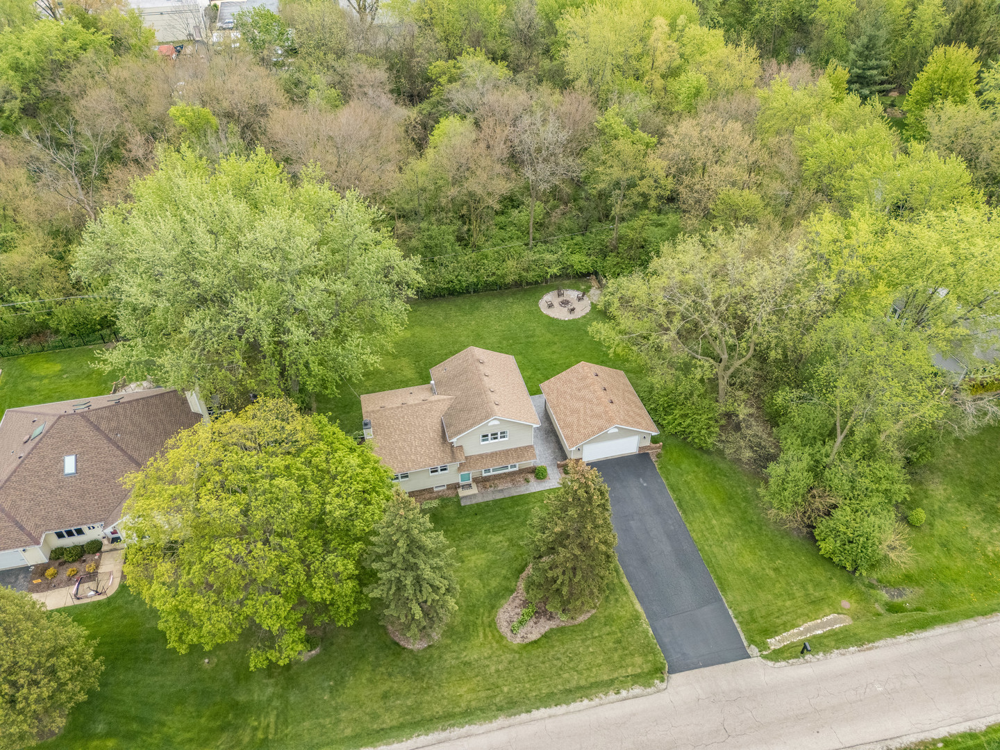 0N717 Knollwood Drive, Wheaton, IL 60187