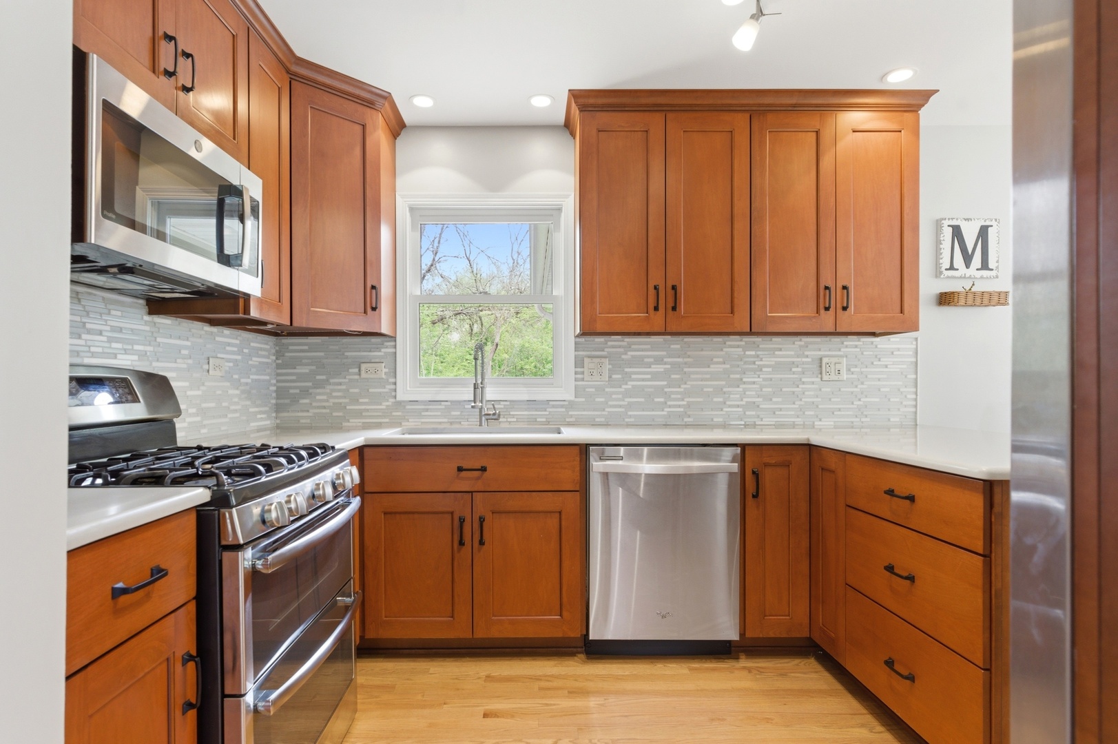 0N717 Knollwood Drive, Wheaton, IL 60187