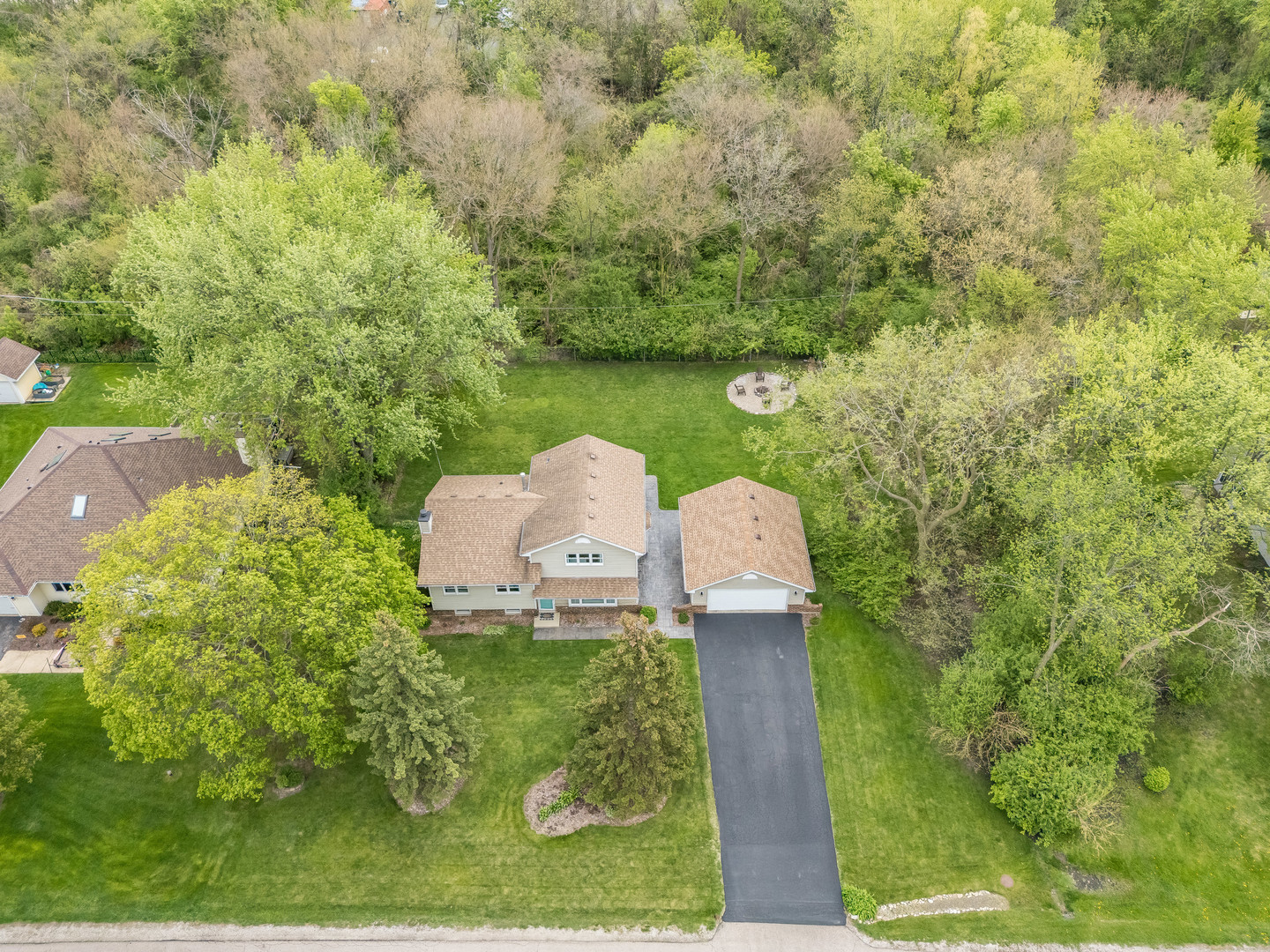 0N717 Knollwood Drive, Wheaton, IL 60187