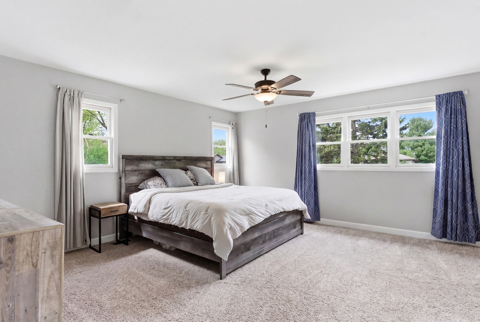 0N717 Knollwood Drive, Wheaton, IL 60187