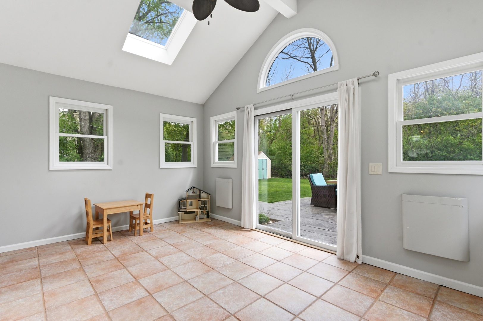 0N717 Knollwood Drive, Wheaton, IL 60187