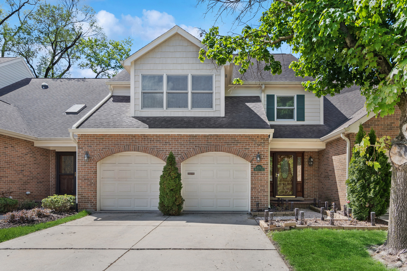 628 Windham Lane, Naperville, IL 60563