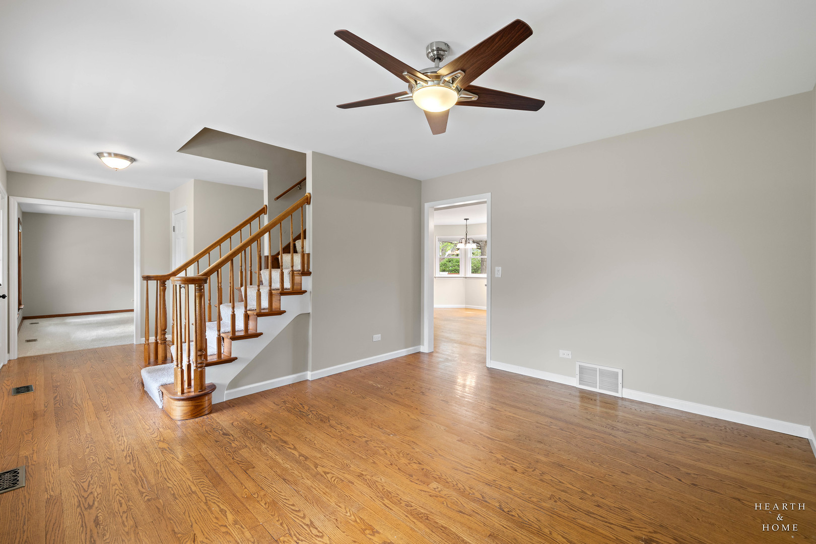 544 S Prairie Street, Cary, IL 60013