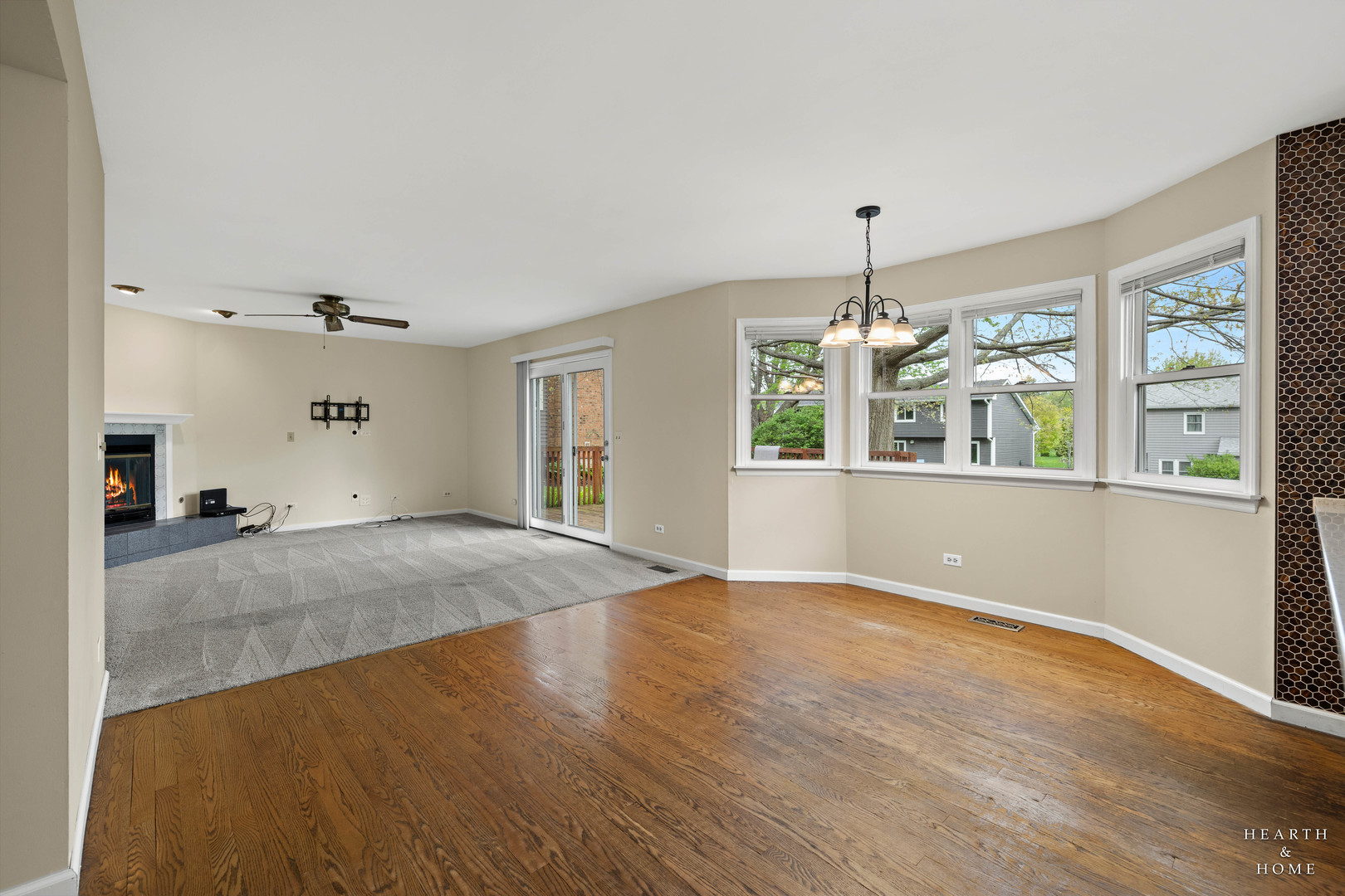 544 S Prairie Street, Cary, IL 60013
