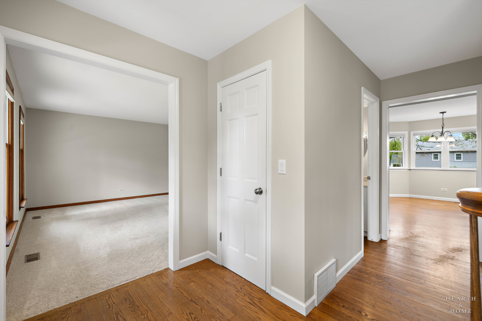 544 S Prairie Street, Cary, IL 60013