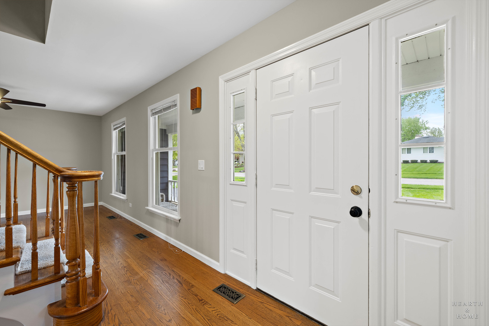 544 S Prairie Street, Cary, IL 60013