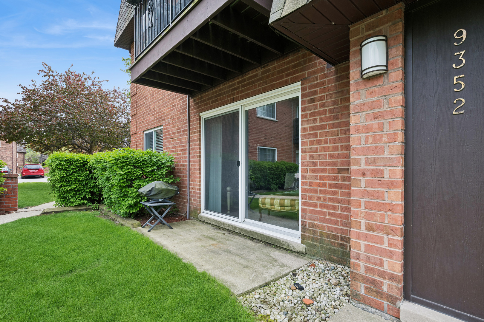 9352 Bay Colony Drive #1E, Des Plaines, IL 60016
